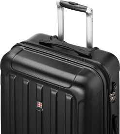 Swiss Alps - Reiskoffer - 68 Cm - 4 Wielen - Zwart -Bagage En Reistassen 1074x1200