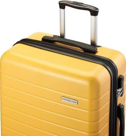 Swiss Alpine 2.0 - Reiskoffer - 67 Cm - 4 Wielen - Geel -Bagage En Reistassen 1112x1200