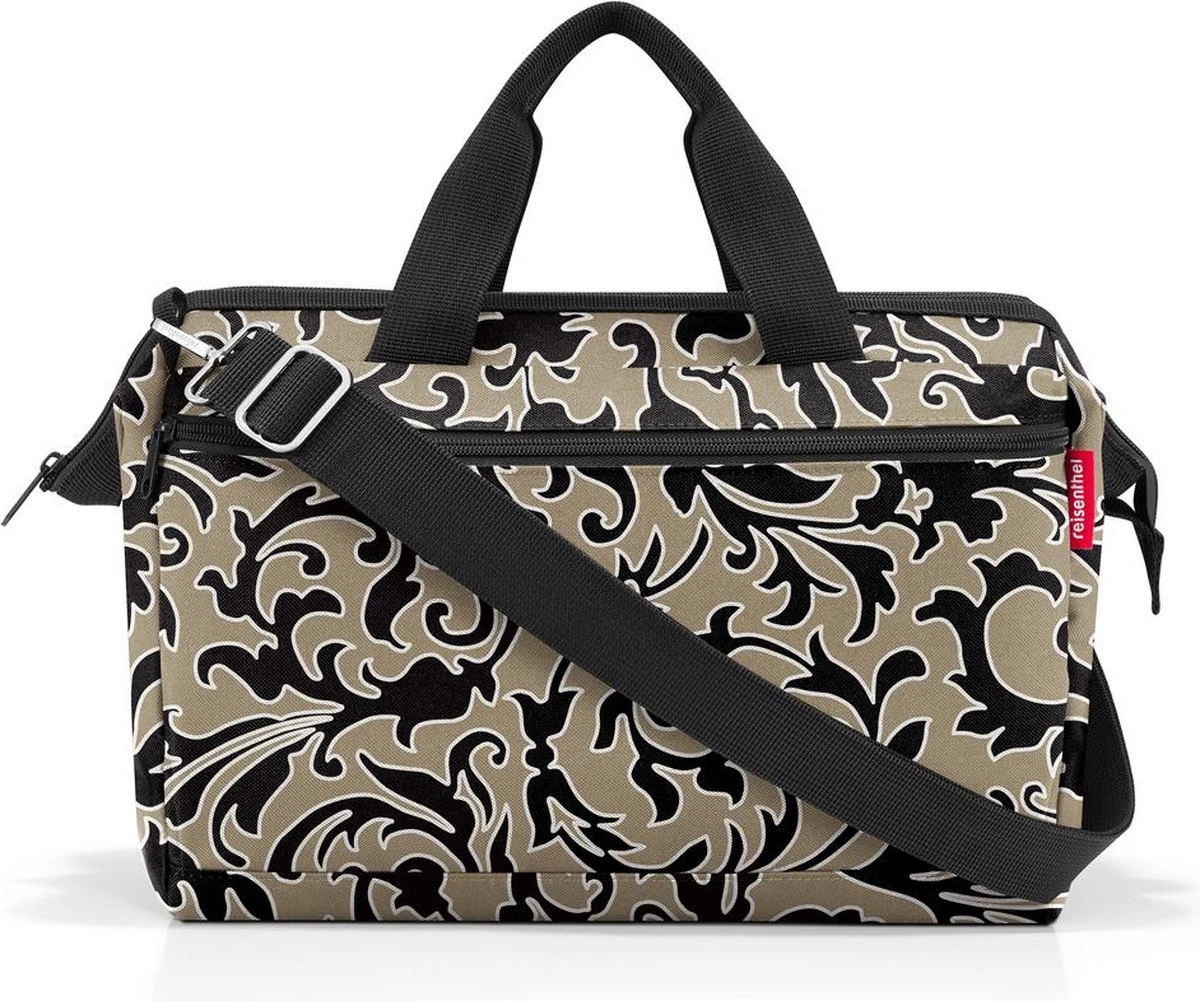 Reisenthel Allrounder S Pocket Reistas - 11L - Baroque Marble Zwart 1 Reisenthel Allrounder S Pocket Reistas - 11L - Baroque Marble Zwart