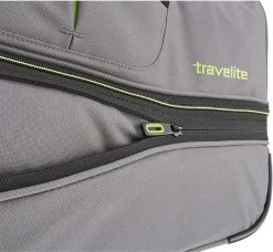 Travelite Basics Wheeled Duffle 70cm Expandable Navy/Orange -Bagage En Reistassen 1200x1108 4
