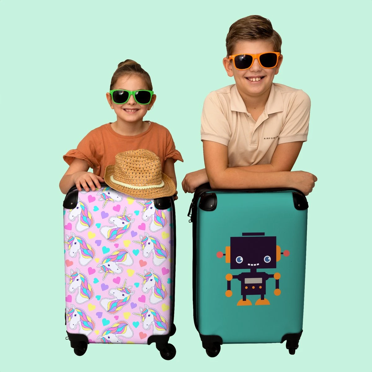 NoBoringSuitcases.com® Koffer - Eenhoorn - Meisje - Patroon - Hartje - Past Binnen 55x40x20 Cm En 55x35x25 Cm - Handbagage - Trolley - Fotokoffer - Cabin Size - Print 7 NoBoringSuitcases.com® Koffer - Eenhoorn - Meisje - Patroon - Hartje - Past Binnen 55x40x20 Cm En 55x35x25 Cm - Handbagage - Trolley - Fotokoffer - Cabin Size - Print - Afbeelding 7