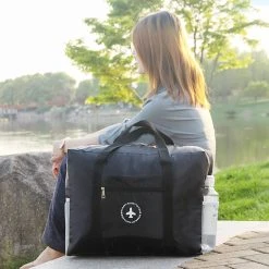 Merkloos Duurzame Reistas Voor Weekendjes Weg - Waterdicht - Met Handige Insteekvakken - Zwart -Bagage En Reistassen 1200x1200 1835