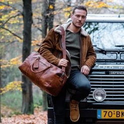 The Chesterfield Brand Leren Weekendtas Cognac Sydney Black Label 13 The Chesterfield Brand Leren Weekendtas Cognac Sydney Black Label -Bagage En Reistassen 1200x1200 1893