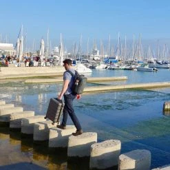 CabinMax Manhatten XL – Handbagage 20L – Rugzak Met USB Poort– Schooltas - 40x20x25 Cm – Compact Reistas – Lichtgewicht – Grijs/Zwart -Bagage En Reistassen 1200x1200 2235