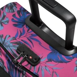 Eastpak TRANVERZ S Reiskoffer, Handbagage (51 X 32.5 X 23 Cm) - Brize Monstera Pink -Bagage En Reistassen 1200x1200 262