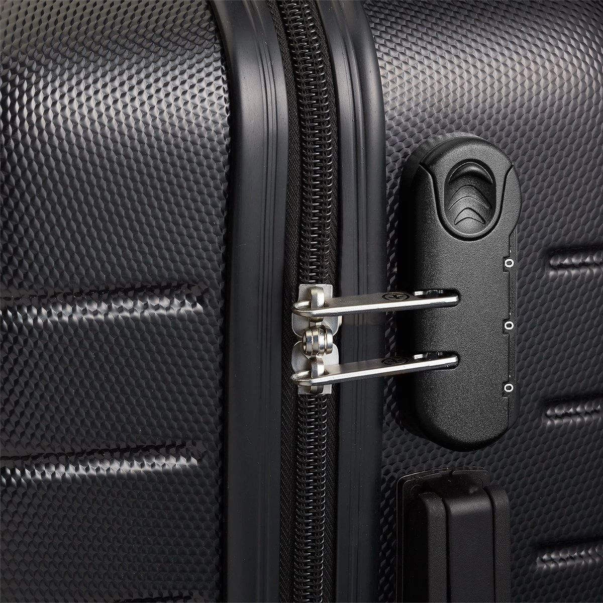 Swiss Alpine 2.0 - Handbagage Koffer - 55x35x20 Cm - 4 Wielen - Zwart 5 Swiss Alpine 2.0 - Handbagage Koffer - 55x35x20 Cm - 4 Wielen - Zwart - Afbeelding 5