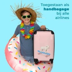 NoBoringSuitcases.com® Kinderkoffer - Trolley Kinderen - Varken - Roze - Skateboard - Kinderen - Meisje - Koffer Dieren - Past Binnen 55x40x20 Cm En 55x35x25 Cm - Reiskoffer Met Wielen -Bagage En Reistassen 1200x1200 773