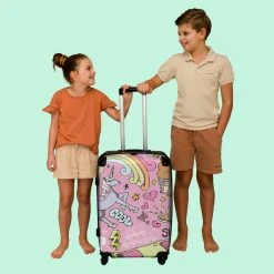 NoBoringSuitcases.com® Koffer Groot - Roze - Eenhoorn - Skateboard - Tekening - Trolley Koffer Met TSA-slot - Met Wielen - 90 Liter - Reiskoffer - 66 Cm -Bagage En Reistassen 1200x1200 937