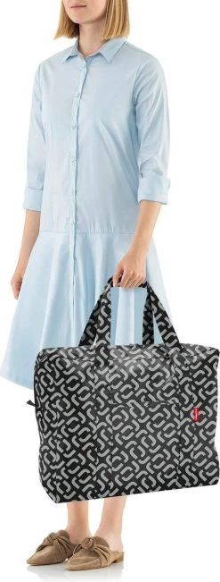 Reisenthel Mini Maxi Touringbag Reistas - Opvouwbaar - 40L - Signature Black Zwart 6 Reisenthel Mini Maxi Touringbag Reistas - Opvouwbaar - 40L - Signature Black Zwart -Bagage En Reistassen 455x1200 4