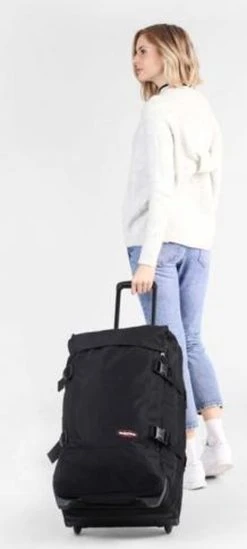Eastpak TRANVERZ M Reiskoffer (67 X 35.5 X 30 Cm) - Black -Bagage En Reistassen 540x1200 4