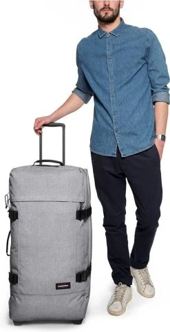 Eastpak TRANVERZ L Reiskoffer (79 X 40 X 33 Cm) - Sunday Grey -Bagage En Reistassen 617x1200 2