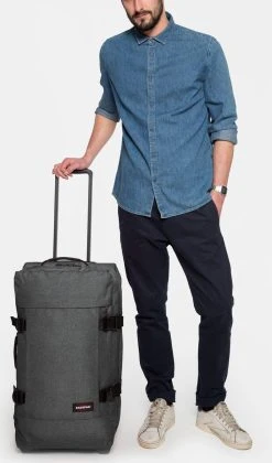 Eastpak TRANVERZ M Reiskoffer (67 X 35.5 X 30 Cm) - Black Denim -Bagage En Reistassen 706x1200 3