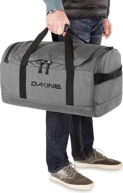 Dakine Eq Duffle 50L Reistas - Black 15 Dakine Eq Duffle 50L Reistas - Black -Bagage En Reistassen 767x1200 7