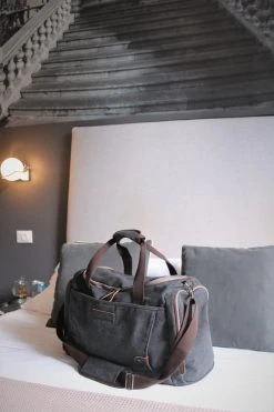 Yakfield - Reistas - Weekendtas - Kado - Dames En Heren - Canvas - Vintage Zwart Antraciet Grijs - Compact Middelgroot Model - 35 Liter Duffelbag - 5 Opbergvakken - 52x30x20 Cm -Bagage En Reistassen 800x1200 179