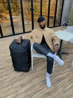 Eastpak TRANVERZ M Reiskoffer (67 X 35.5 X 30 Cm) - Black -Bagage En Reistassen 900x1200 46