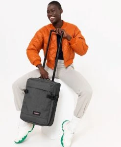 Eastpak TRANVERZ XXS Reiskoffer, Handbagage (45 X 32 X 20 Cm) - Black Denim 12 Eastpak TRANVERZ XXS Reiskoffer, Handbagage (45 X 32 X 20 Cm) - Black Denim -Bagage En Reistassen 991x1200